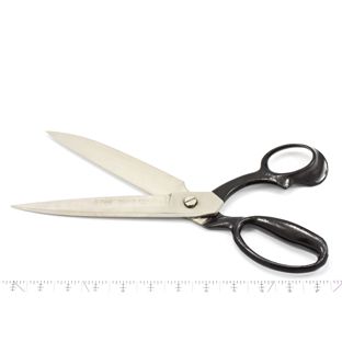 Buy Wiss® Heavy Duty Upholstery, Carpet and Fabric Shears #22W 12-1/4 inch